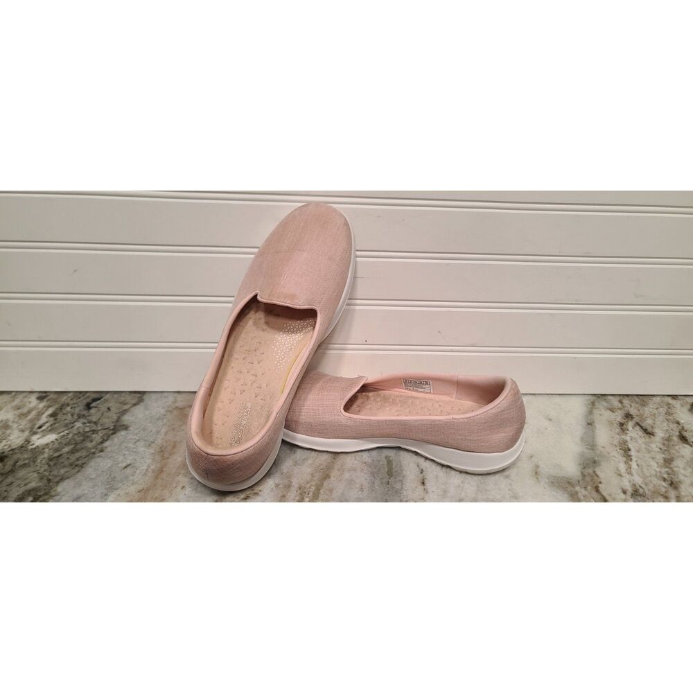 Skechers Womens Performance Amore Gen 5 Goga Mat Light Pink Slip On Shoes Size 9